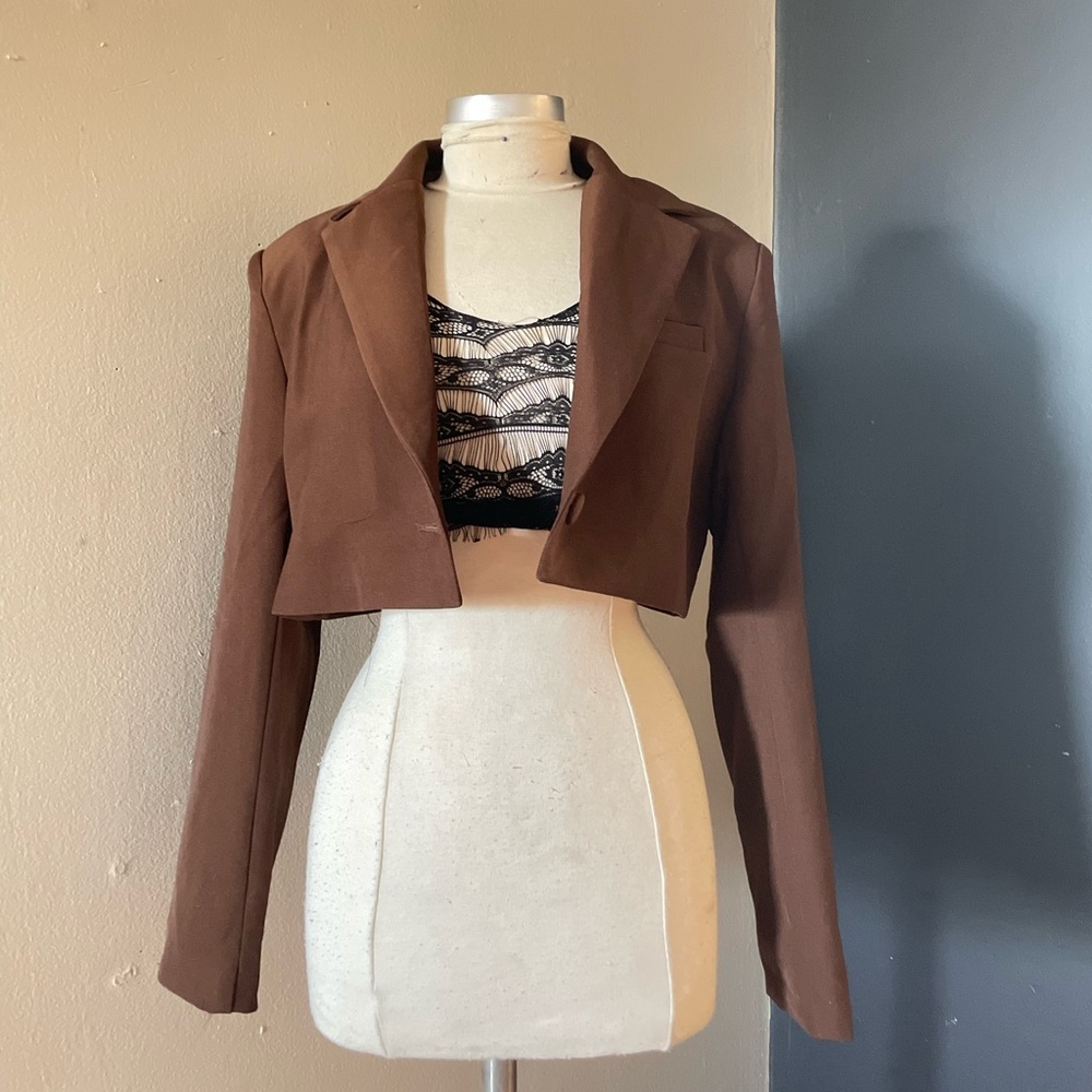 Cropped blazer